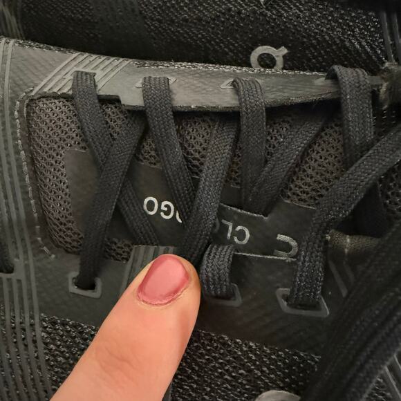 On Running Cloud Go Shoes Sneakers All Black 8.5 - Picture 4 of 9